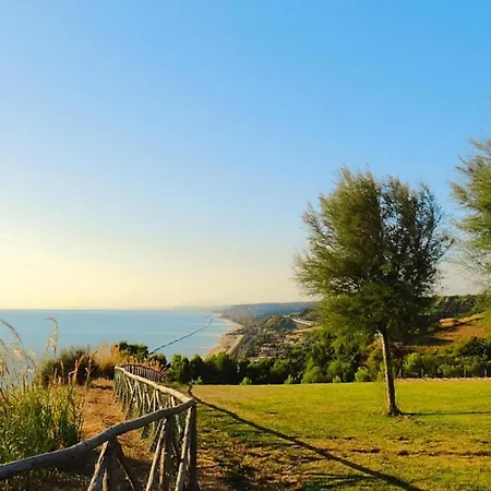 Apartman In With Sea View & Pool Pedaso