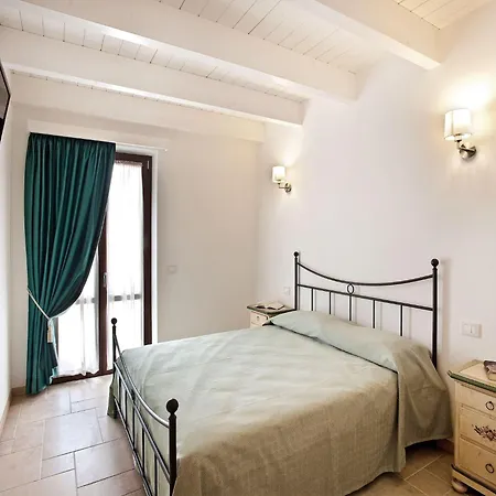In With Sea View & Pool Apartman Pedaso