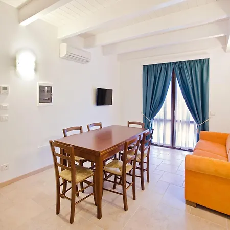 In With Sea View & Pool * Pedaso